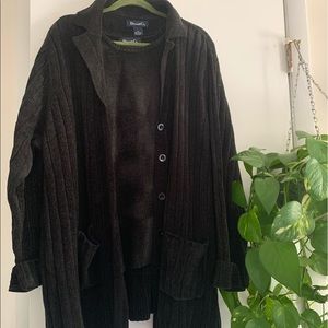 Women’s Size 3X Denim&Co Black Sweater Set!